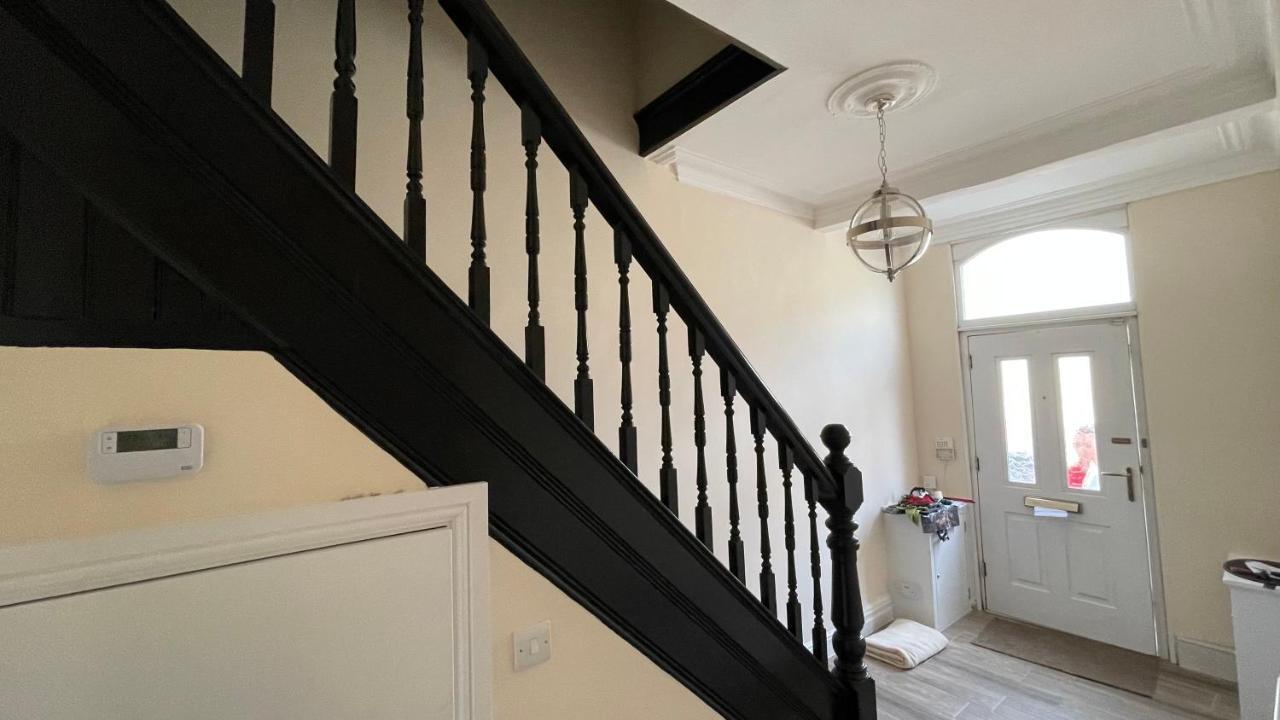 Anfield Place To Stay Liverpool Bagian luar foto