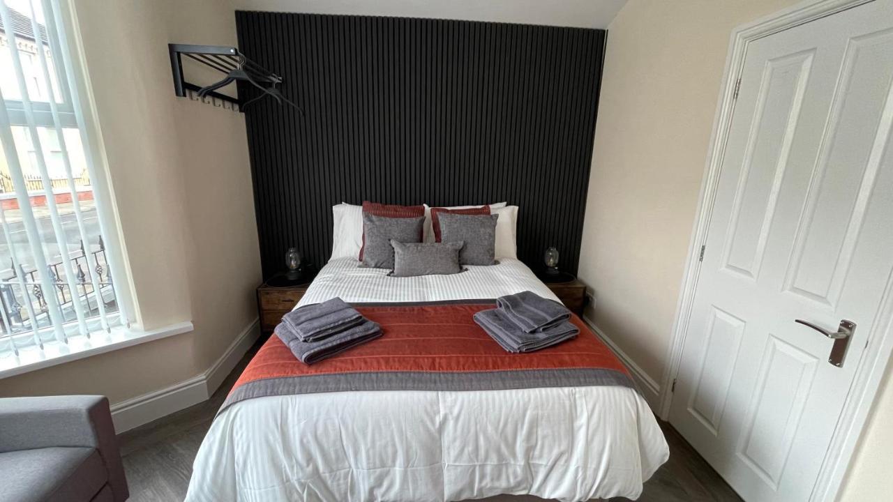 Anfield Place To Stay Liverpool Bagian luar foto