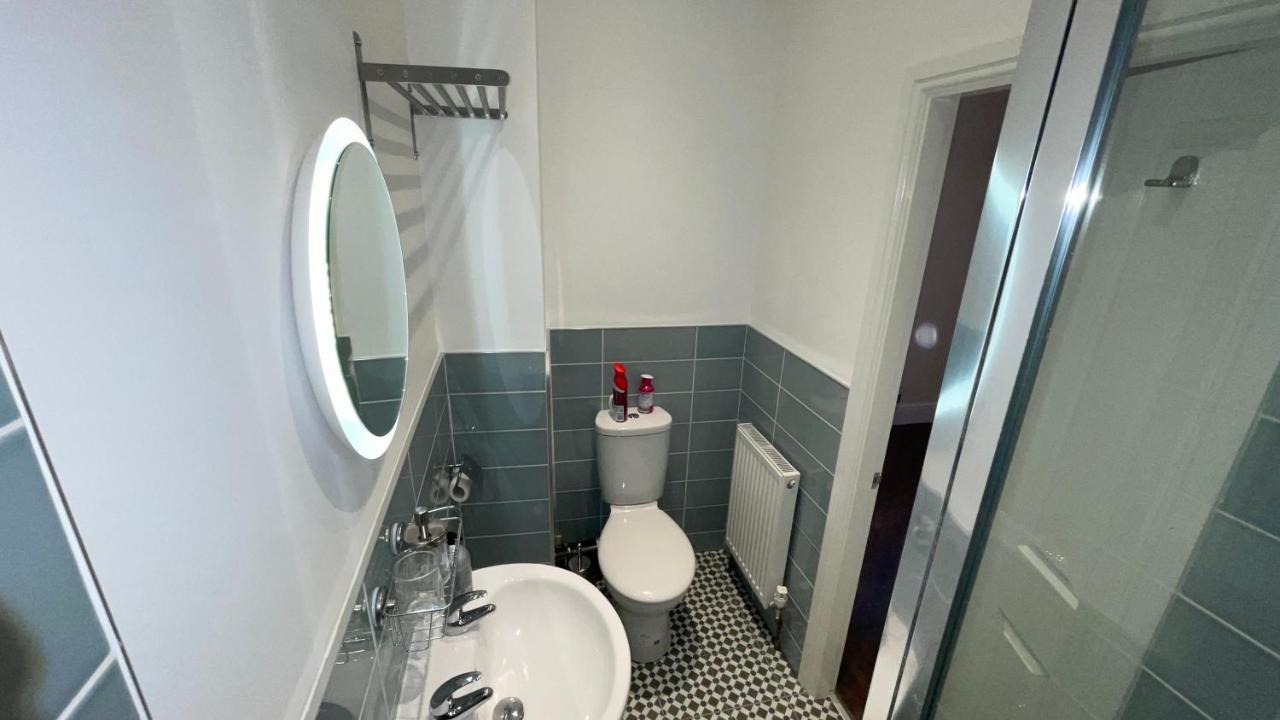 Anfield Place To Stay Liverpool Bagian luar foto